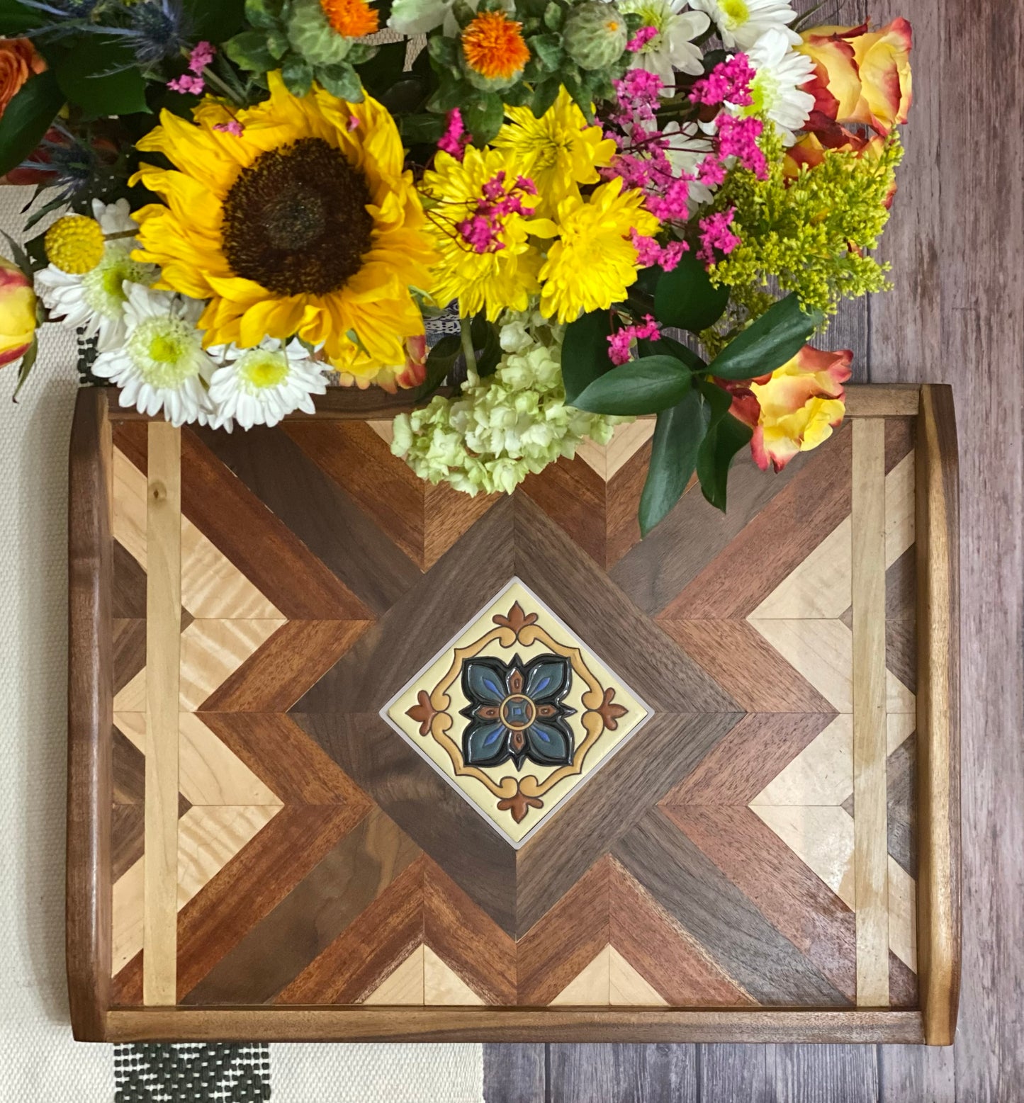 Victoria serving tray