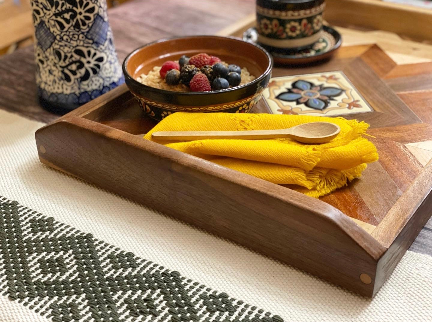 Victoria serving tray